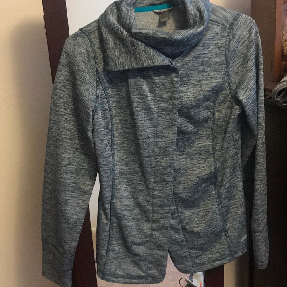 Active sweater/jacket